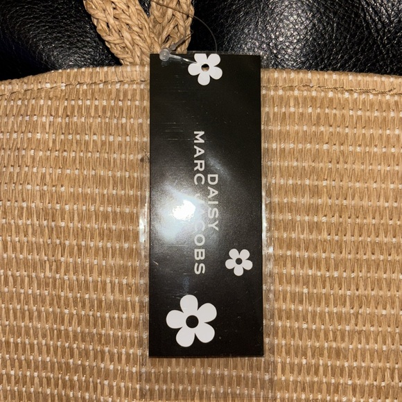 Marc Jacobs Daisy Tan Tote Bag - Picture 3 of 6